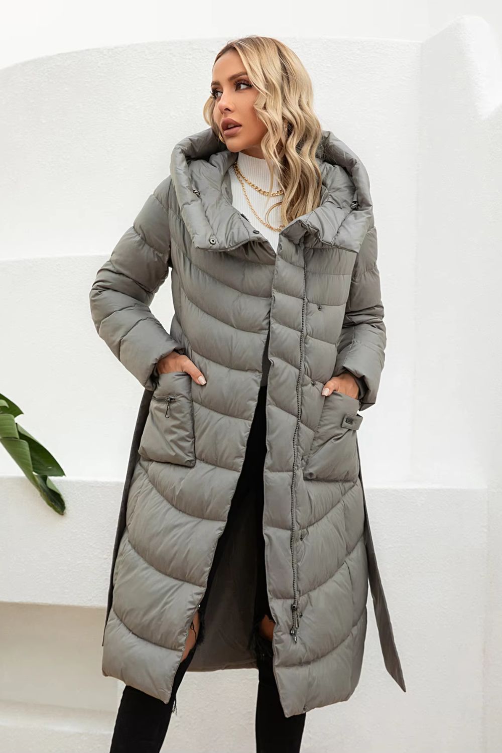 Parka longue ceinturée pour femme