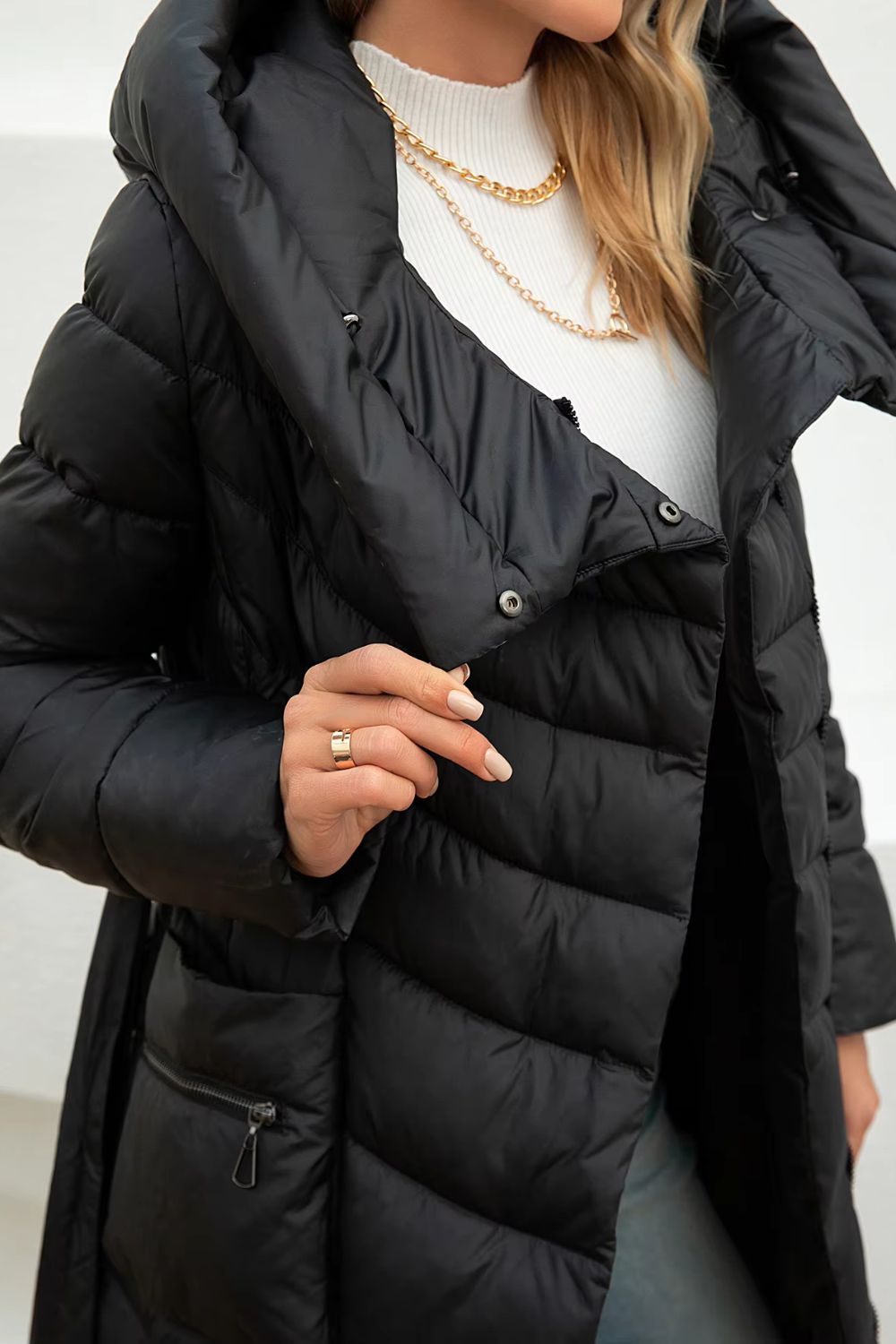 Parka longue ceinturée pour femme