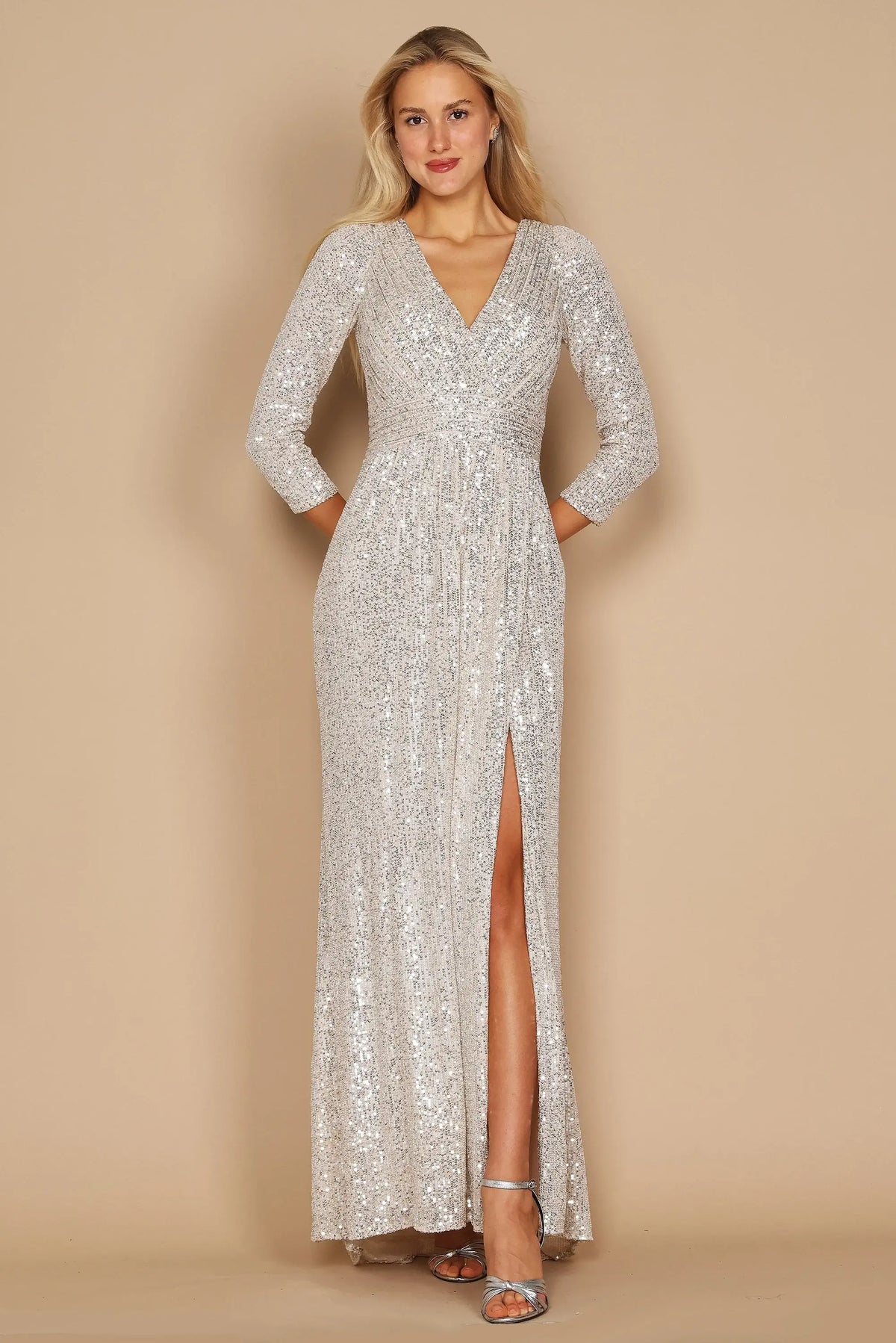 Robe de soirée formelle à manches longues Karissa avec sequins - Argent