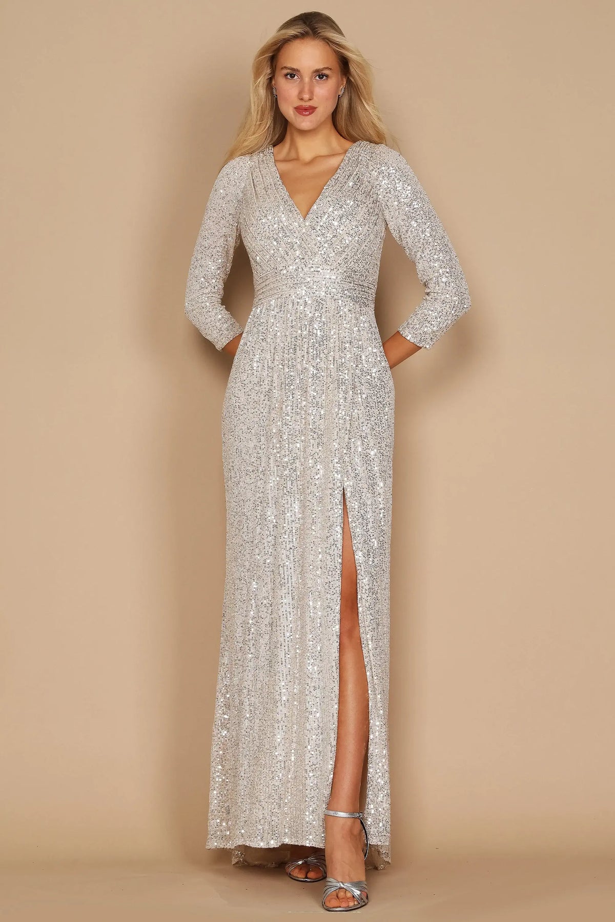 Robe de soirée formelle à manches longues Karissa avec sequins - Argent
