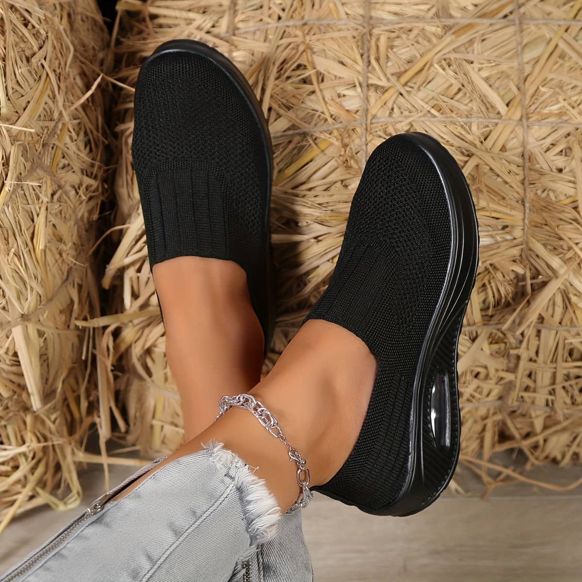 orthopedic sneakers black