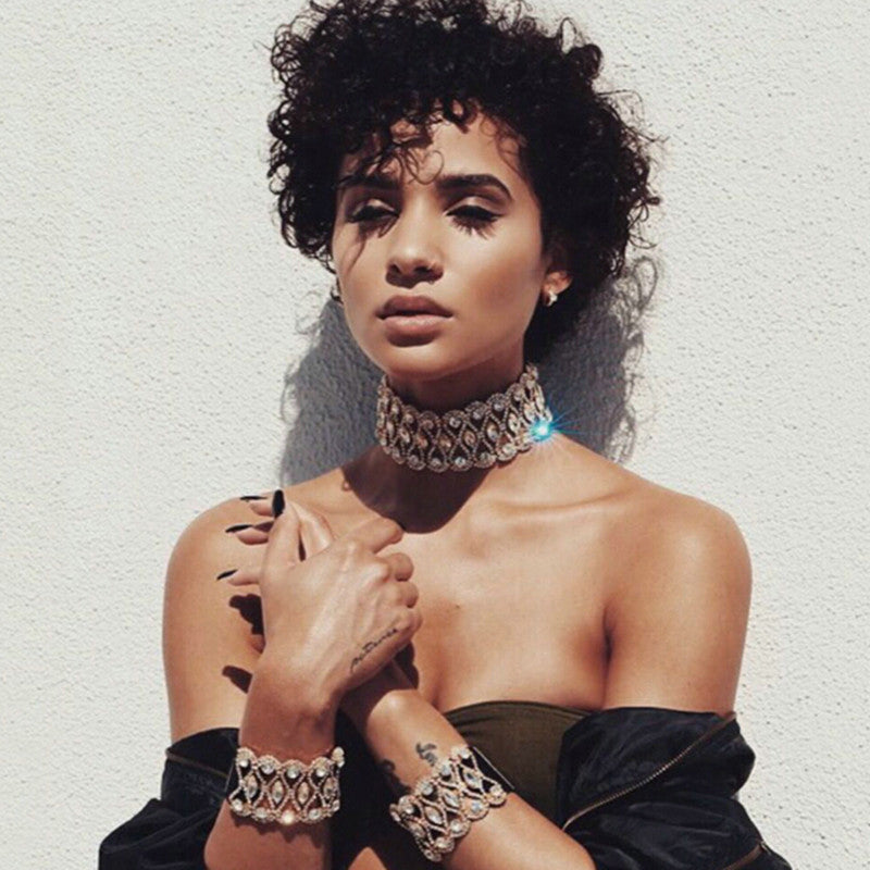 طوق كريستال حجر الراين ستارغيزر