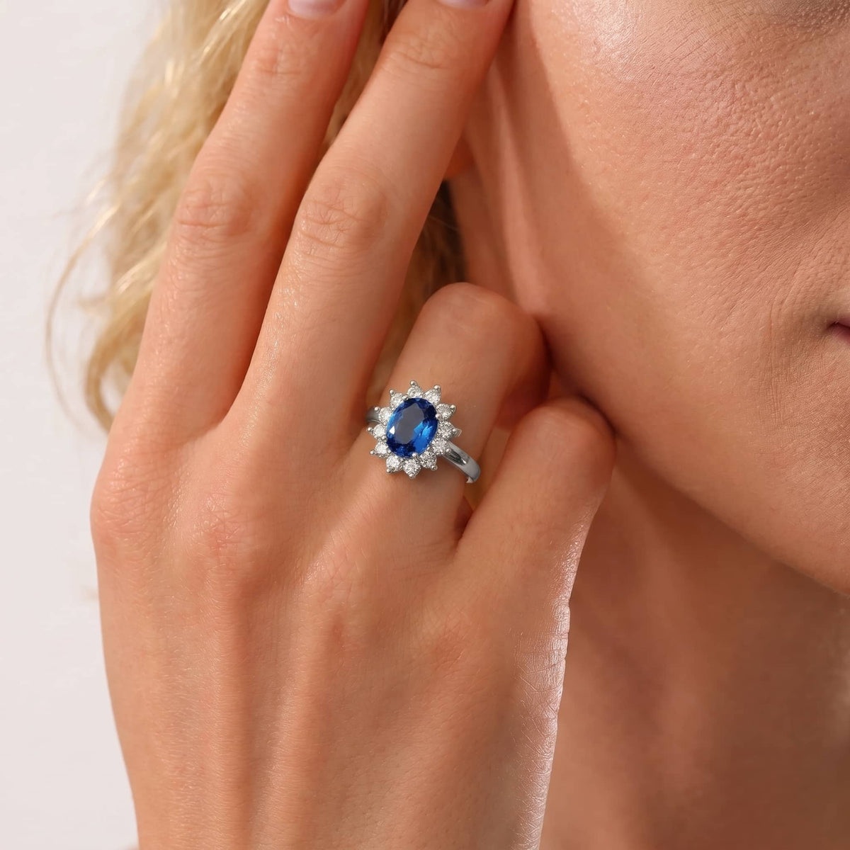 Bague en saphir et diamants