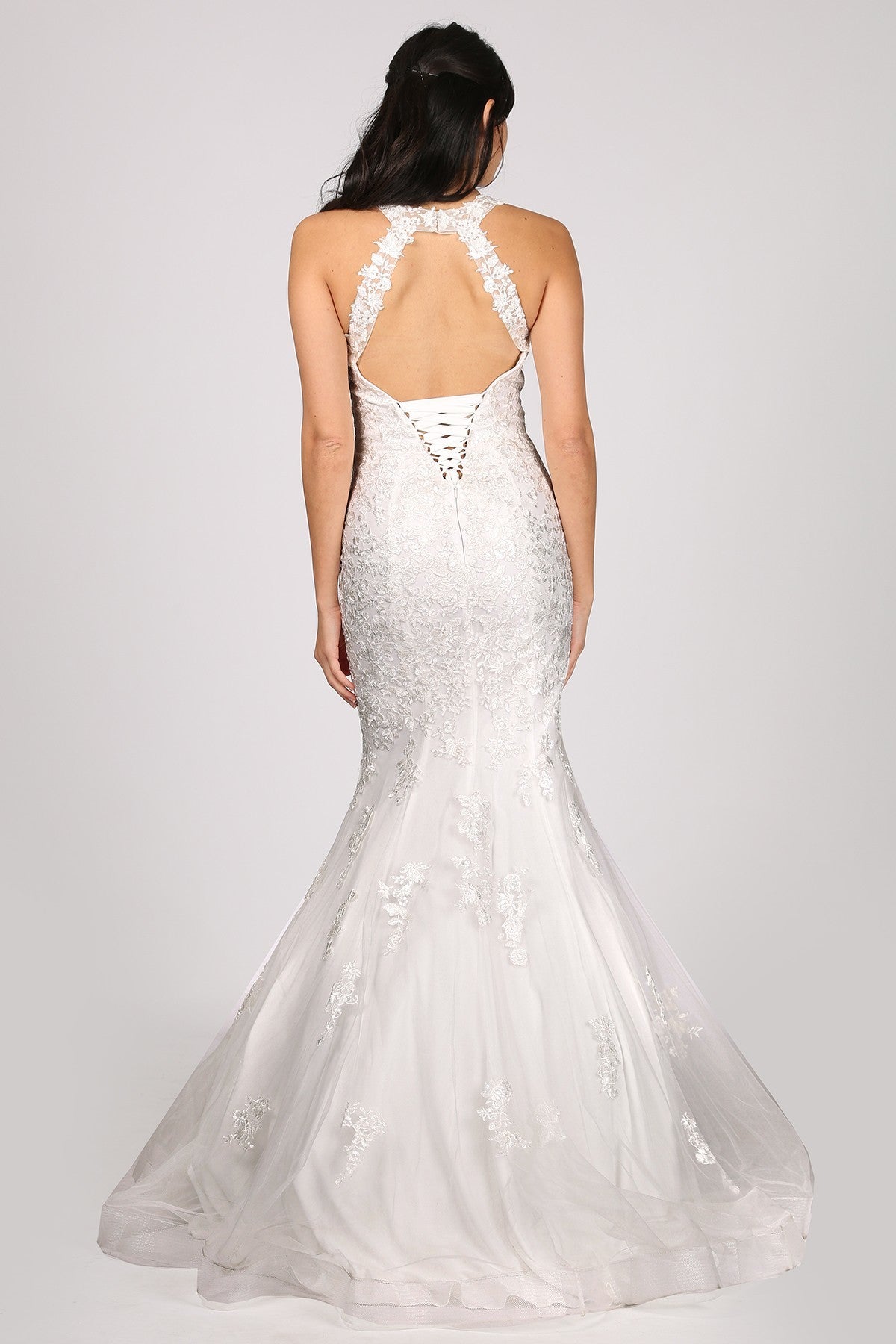 sleeveless backless lace wedding dress