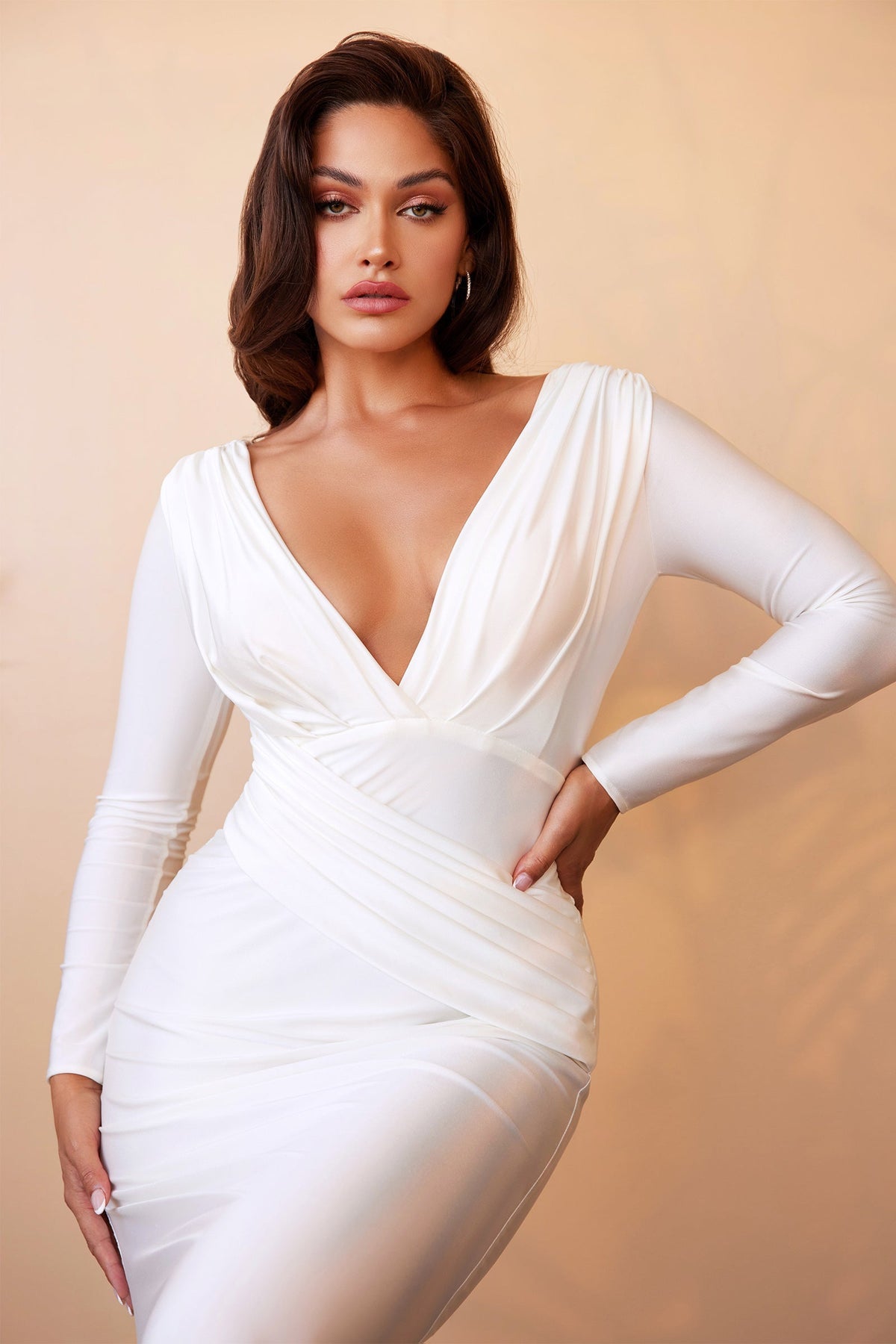 White Fitted Long Sleeve Gown White Fitted Long Sleeve Gown