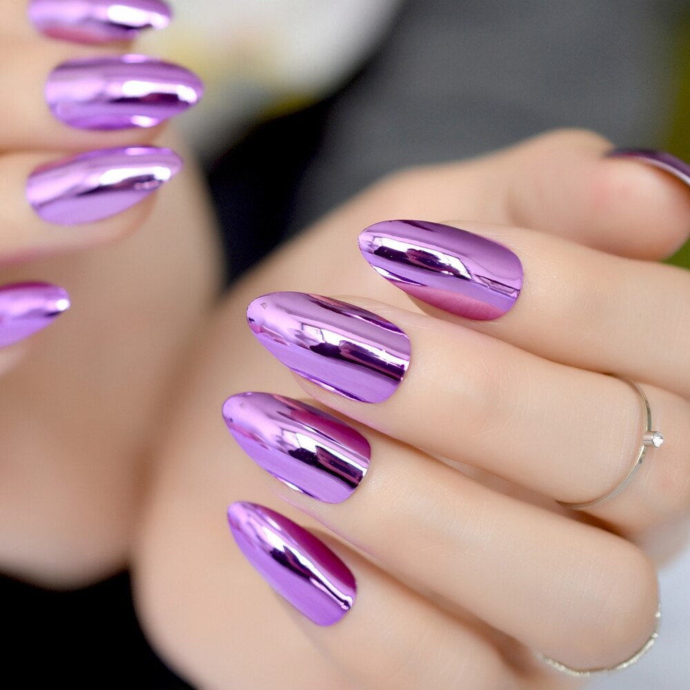 Mirror Mirror Stiletto Nails