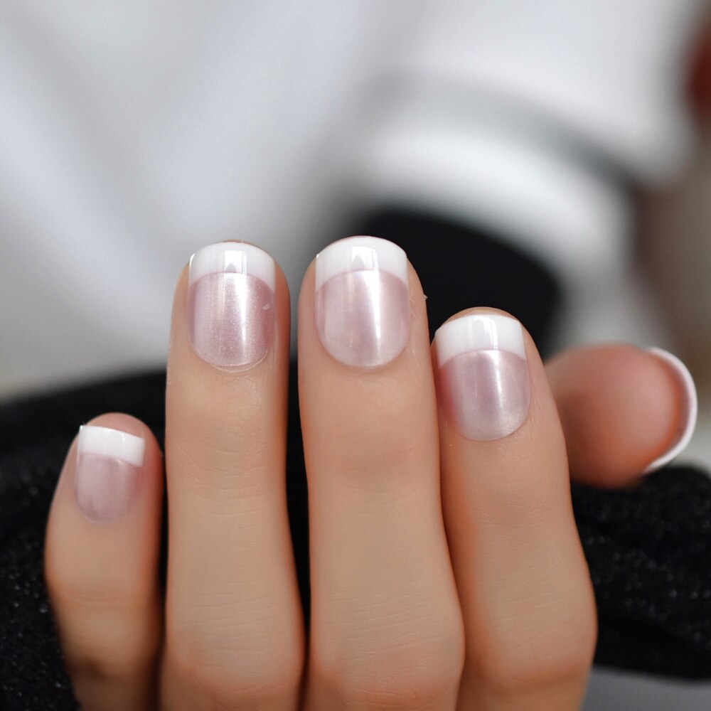 Pink Pearl Round Nails
